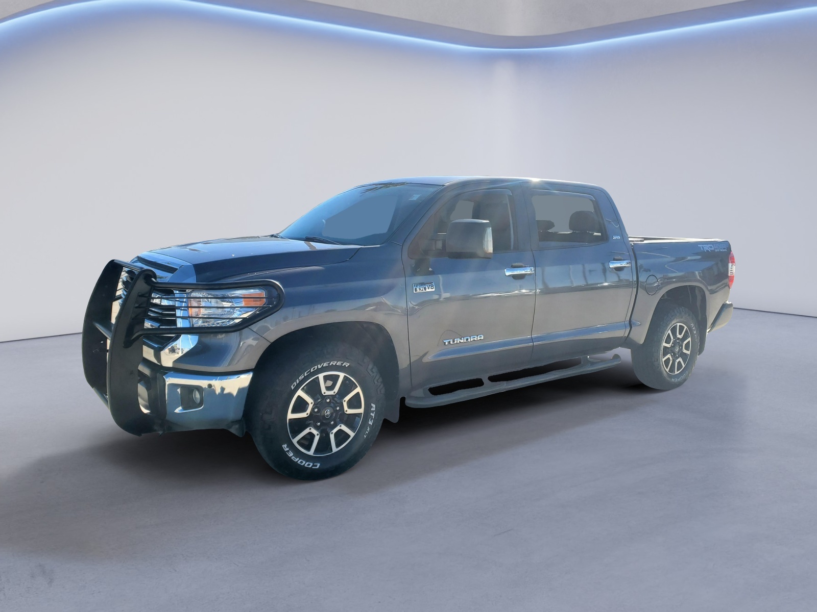 2017 Toyota Tundra SR5 1