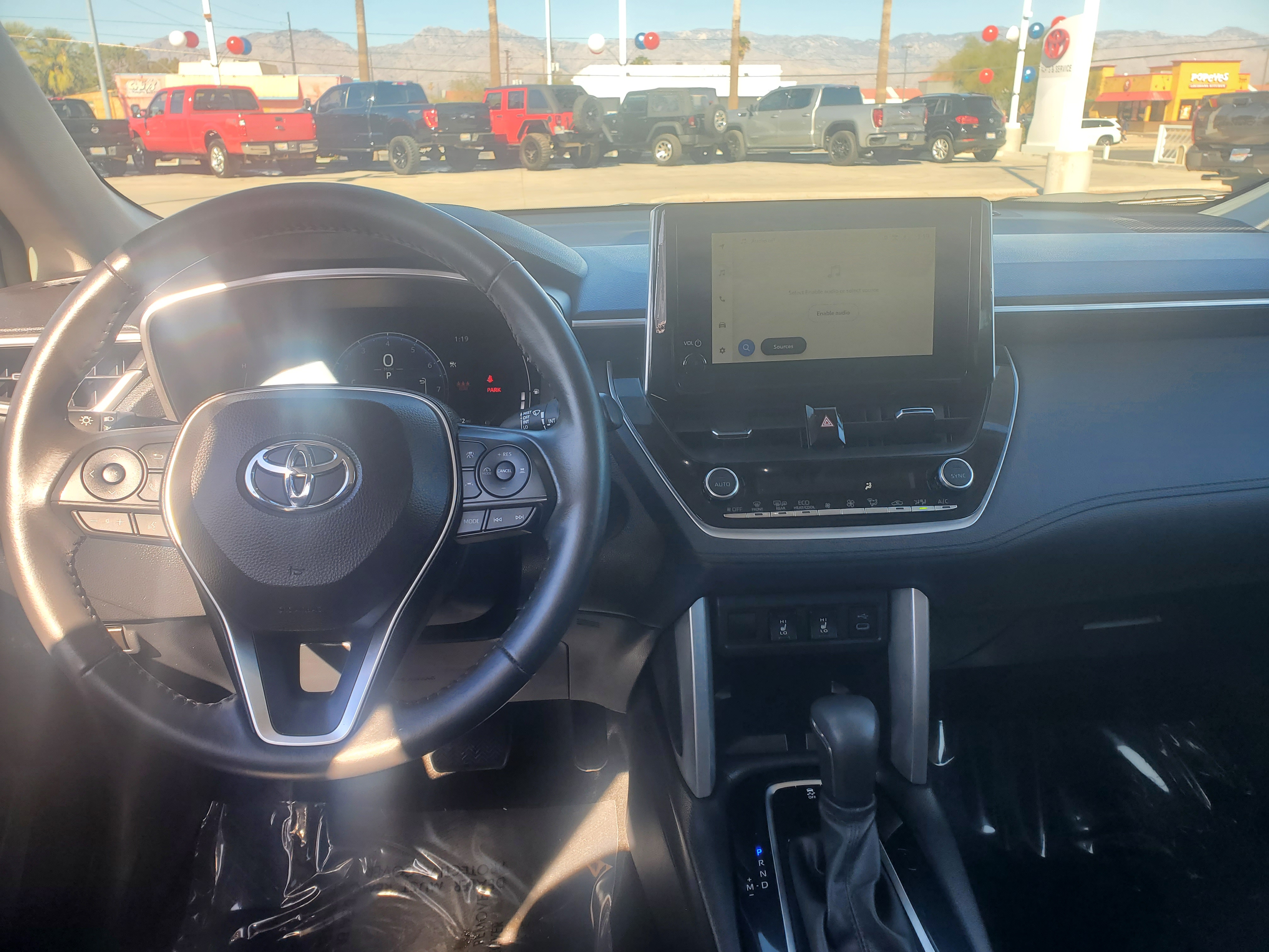 2024 Toyota Corolla Cross XLE 4