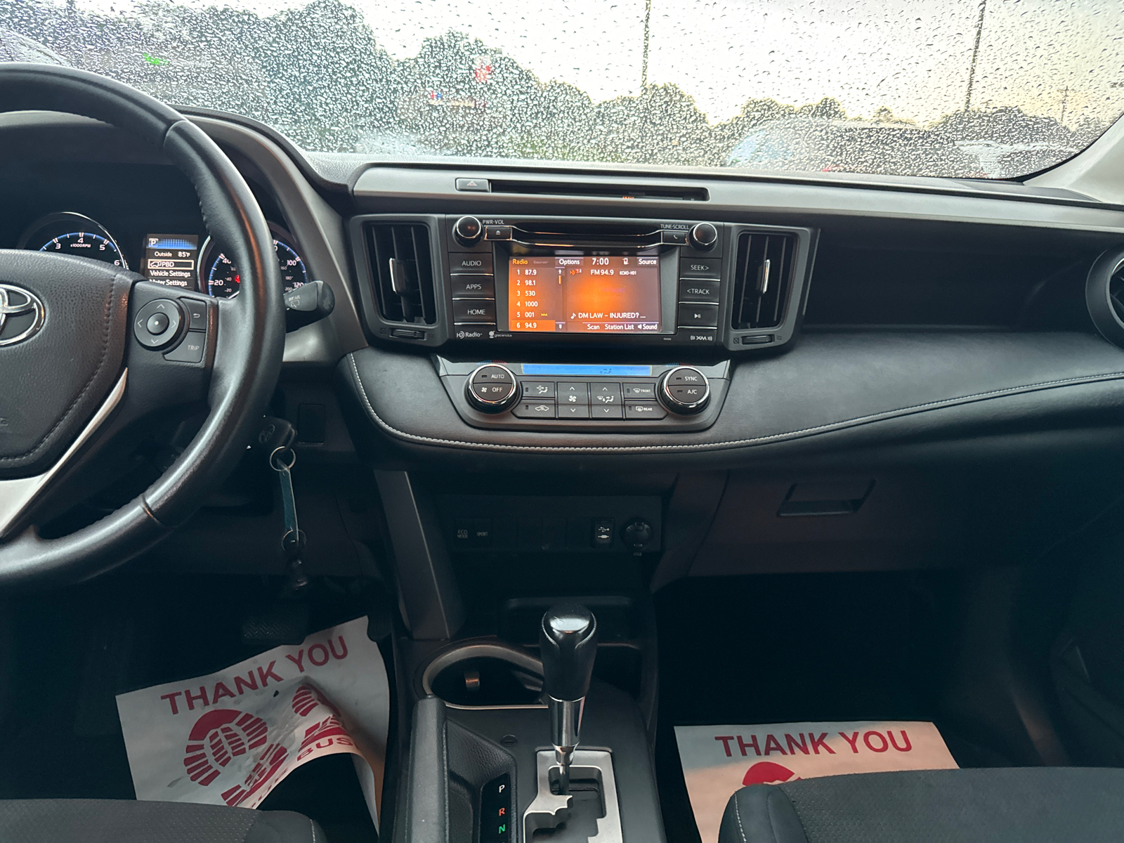 2016 Toyota RAV4 XLE 26