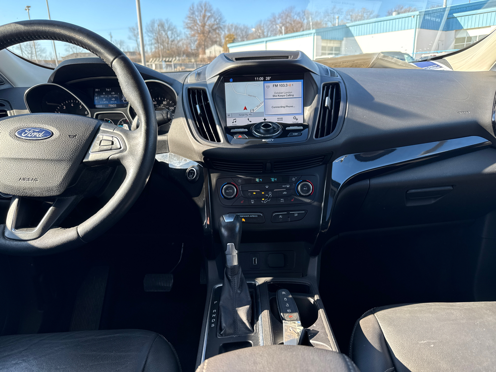 2017 Ford Escape Titanium 23