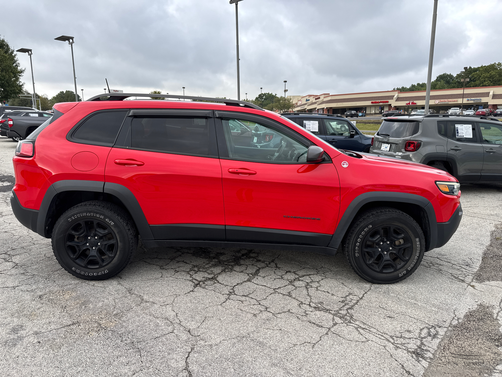 2019 Jeep Cherokee Trailhawk 30