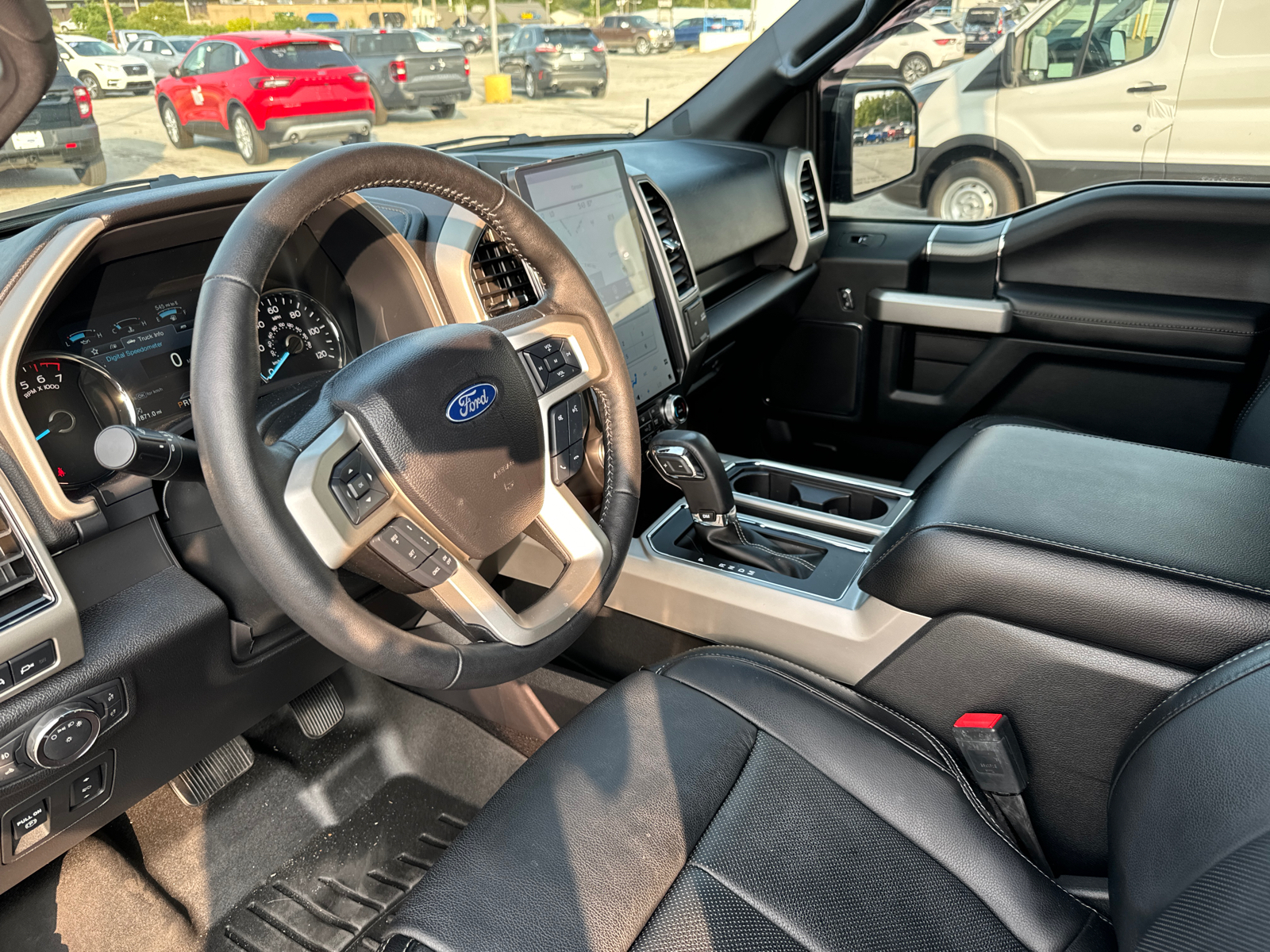 2019 Ford F-150 LARIAT 19