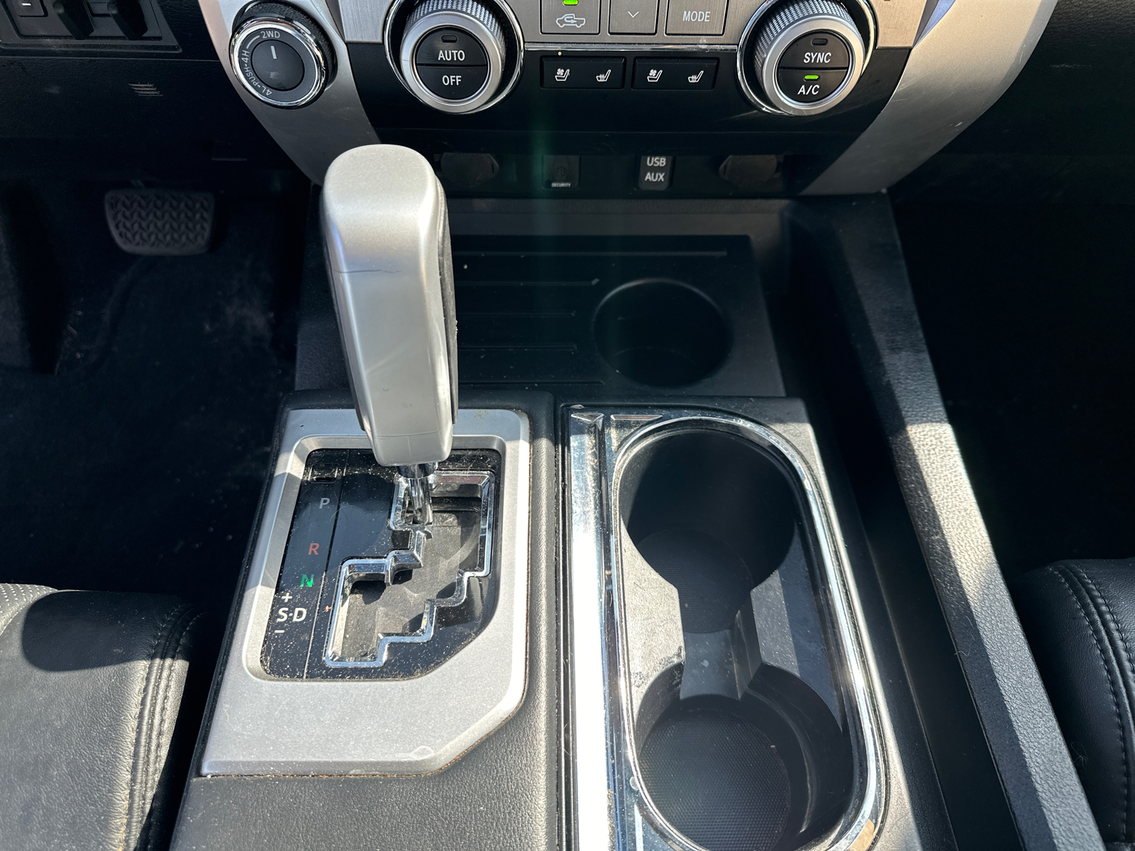 2019 Toyota Tundra 4WD Platinum 18