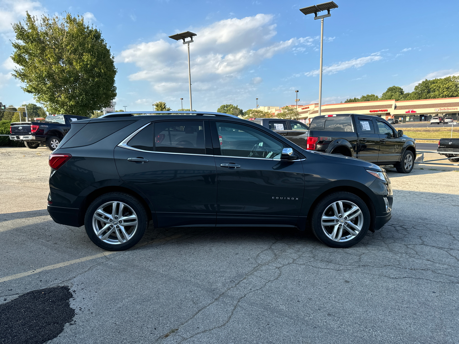 2020 Chevrolet Equinox Premier 33