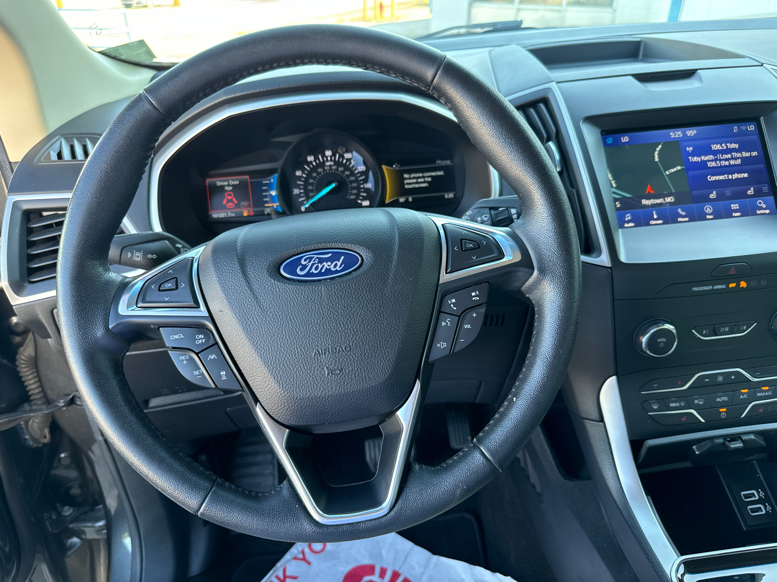 2020 Ford Edge SEL 11