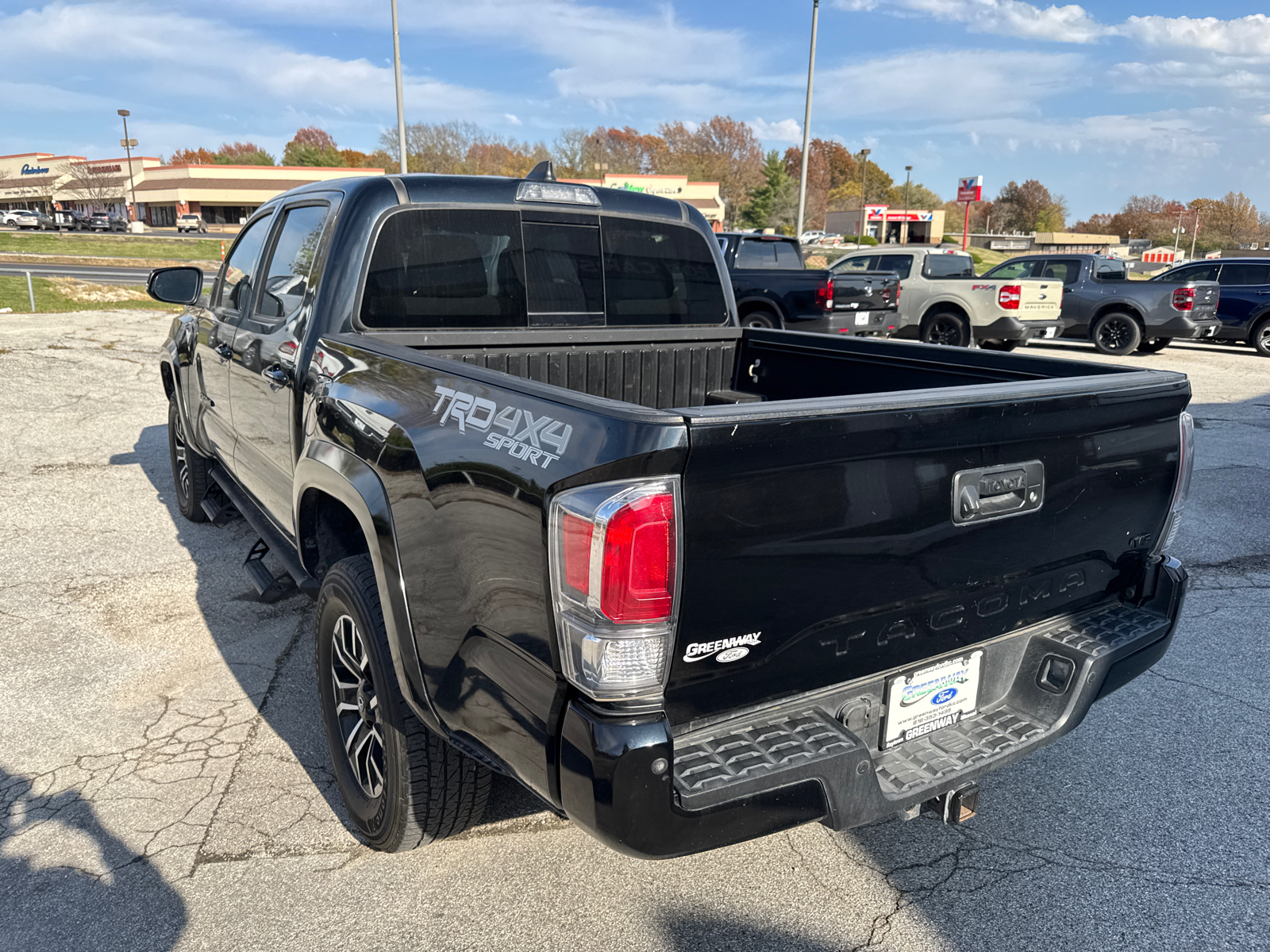 2020 Toyota Tacoma 4WD TRD Sport 28