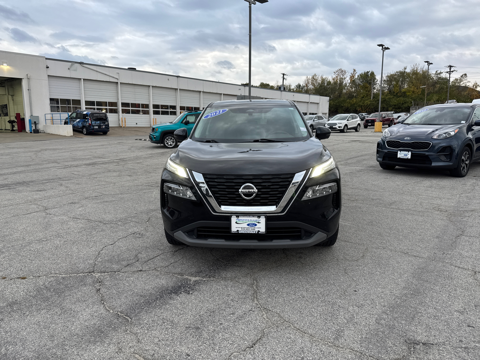 2021 Nissan Rogue SV 2