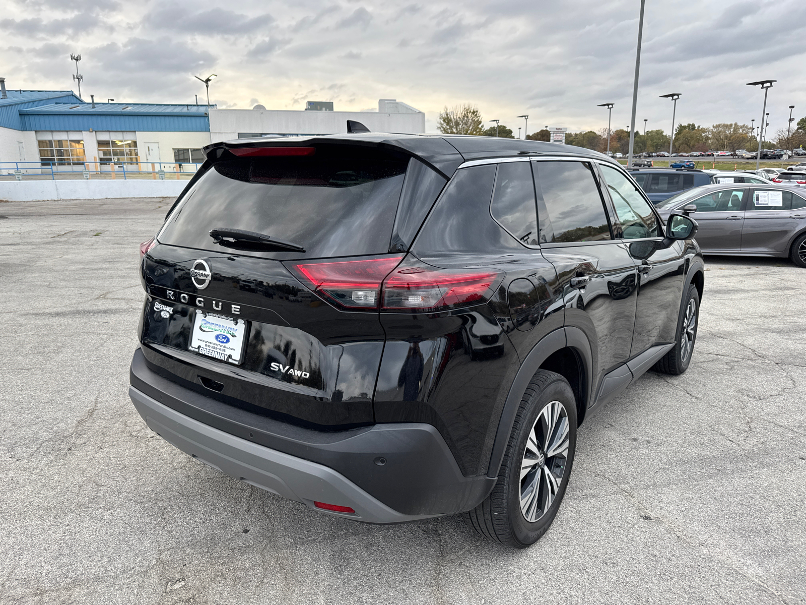 2021 Nissan Rogue SV 28