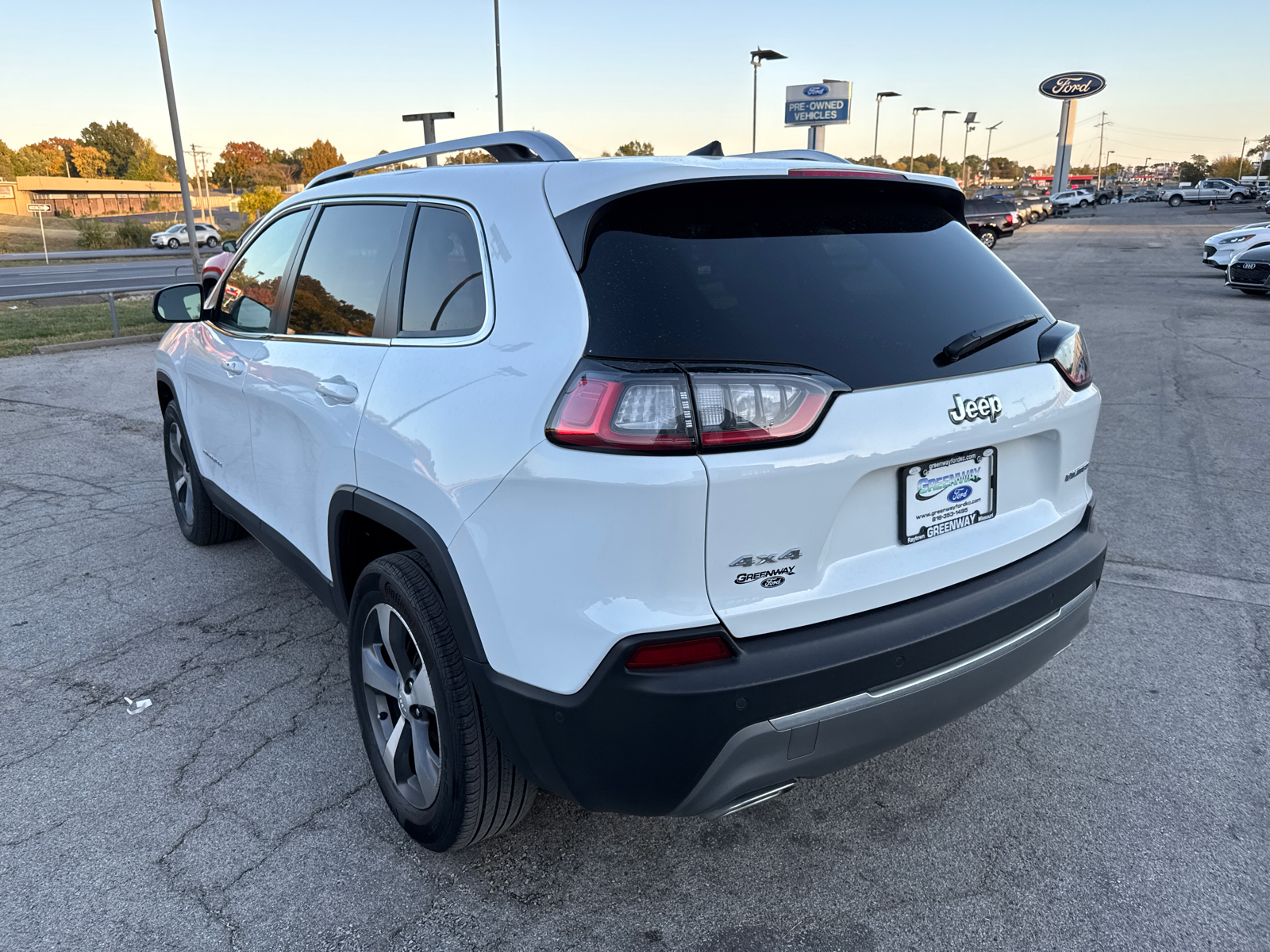 2021 Jeep Cherokee Limited 28