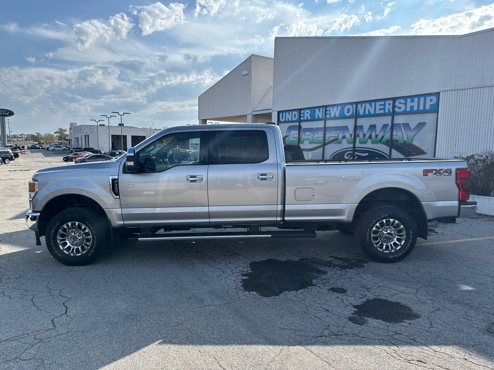 2021 Ford Super Duty F-250 SRW XLT 4