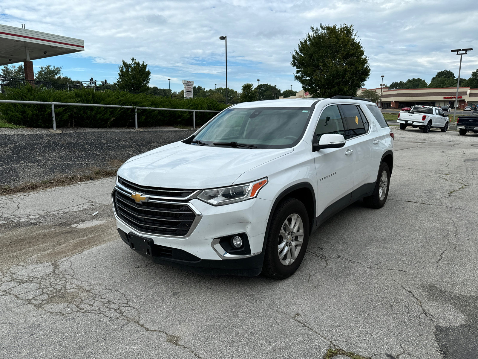 2021 Chevrolet Traverse LT Cloth 3