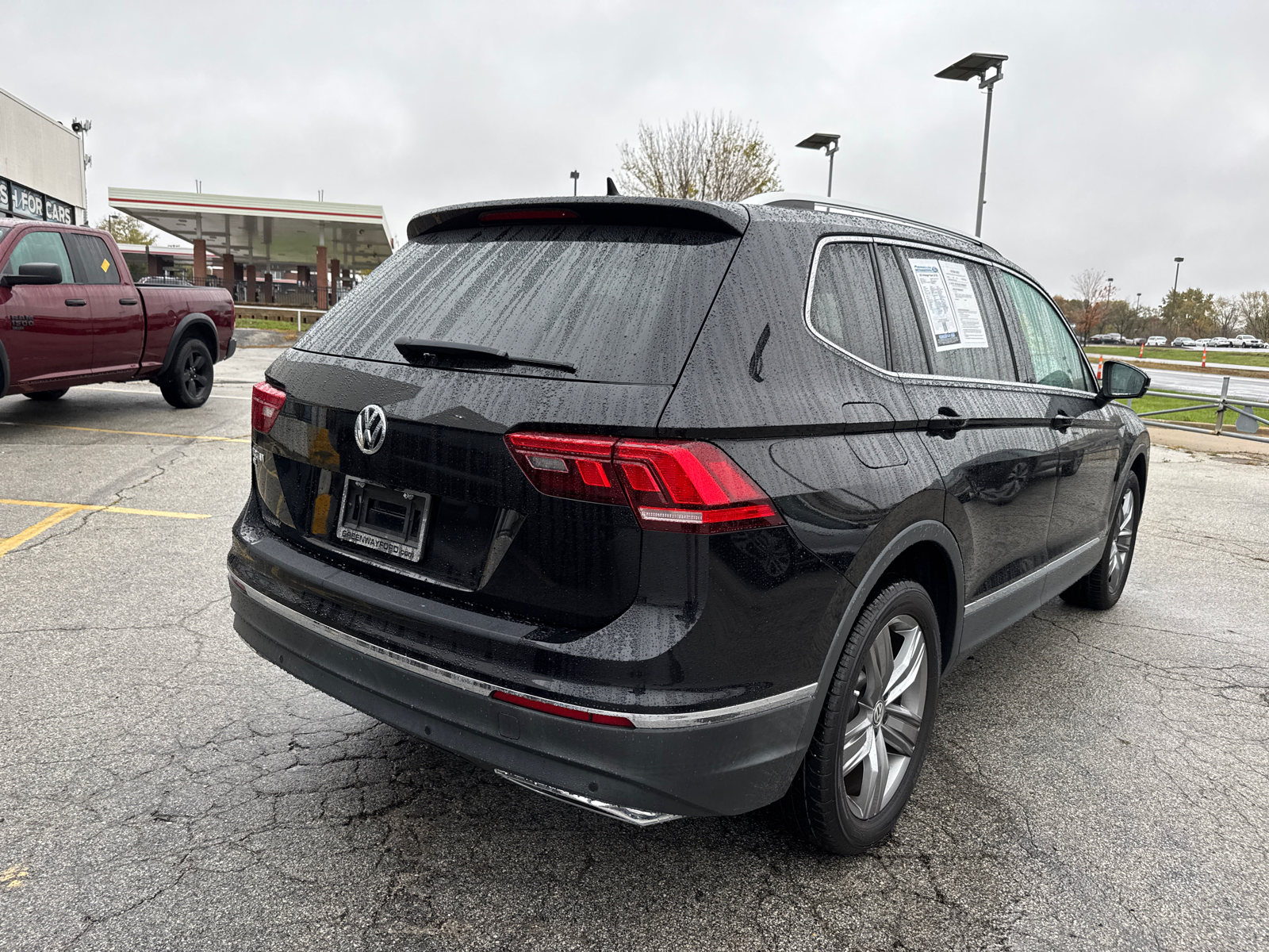 2021 Volkswagen Tiguan 2.0T SEL 30