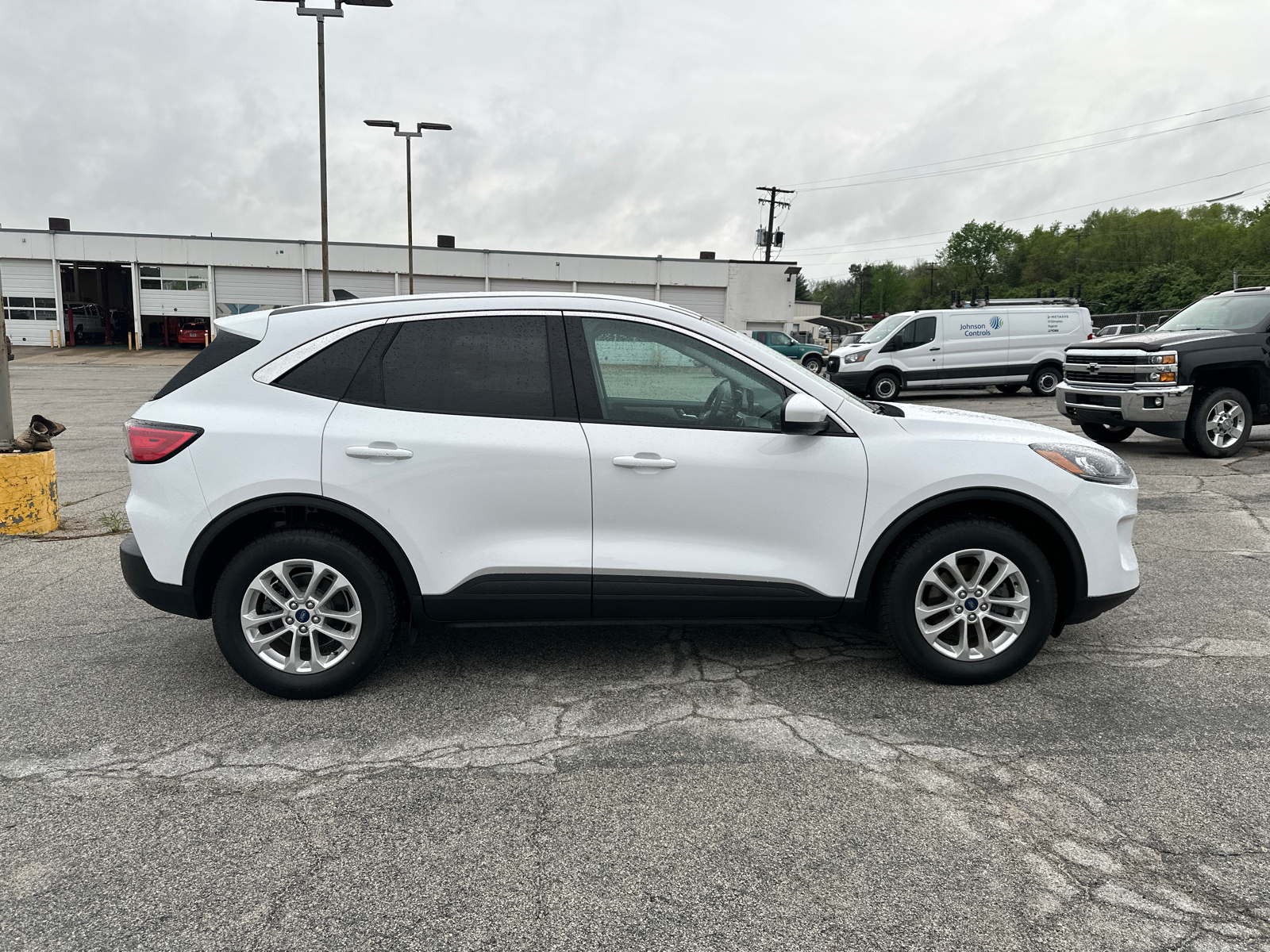 2021 Ford Escape SE Hybrid 32