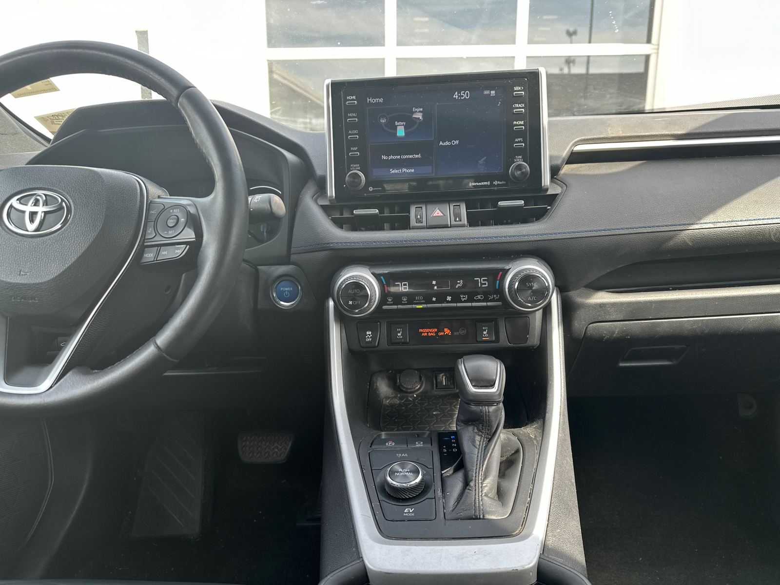 2021 Toyota RAV4 Hybrid XSE 21