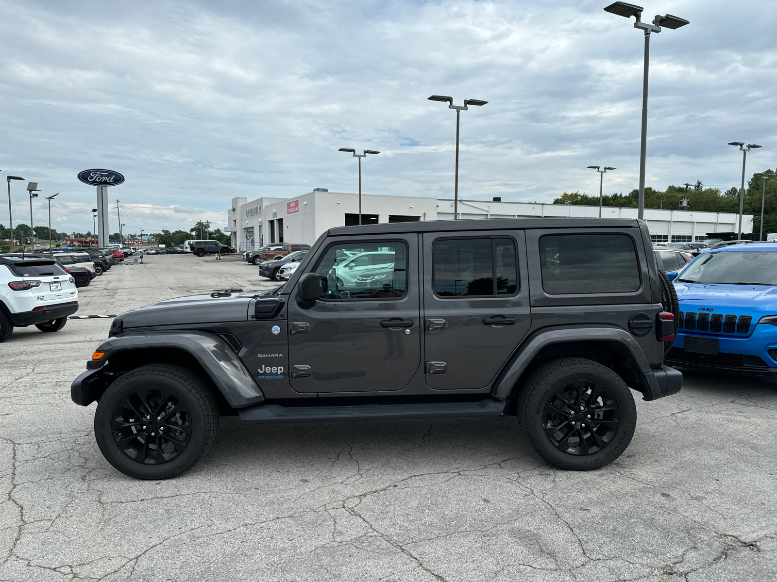 2021 Jeep Wrangler 4xe Unlimited Sahara 4