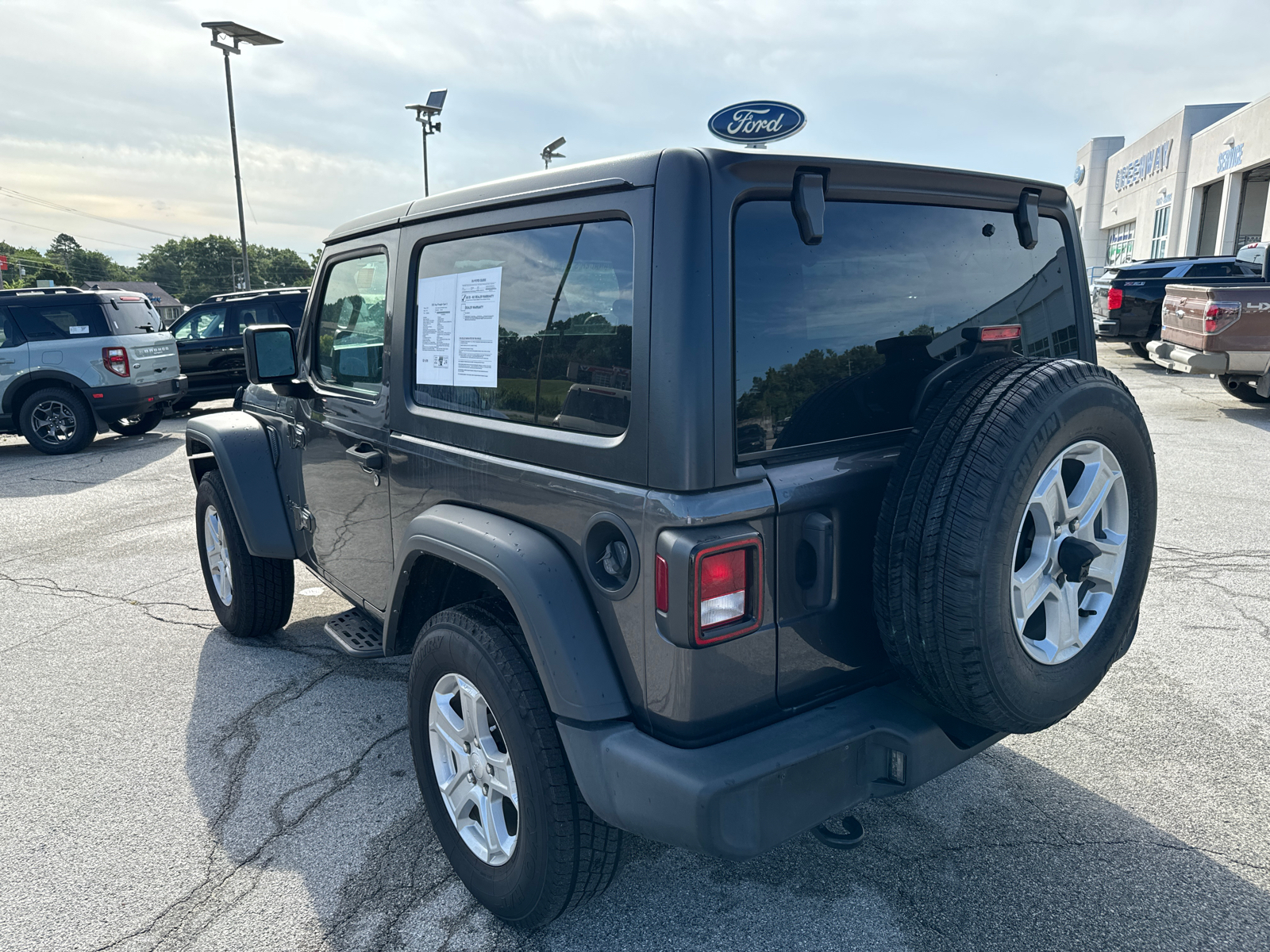 2021 Jeep Wrangler Sport S 25