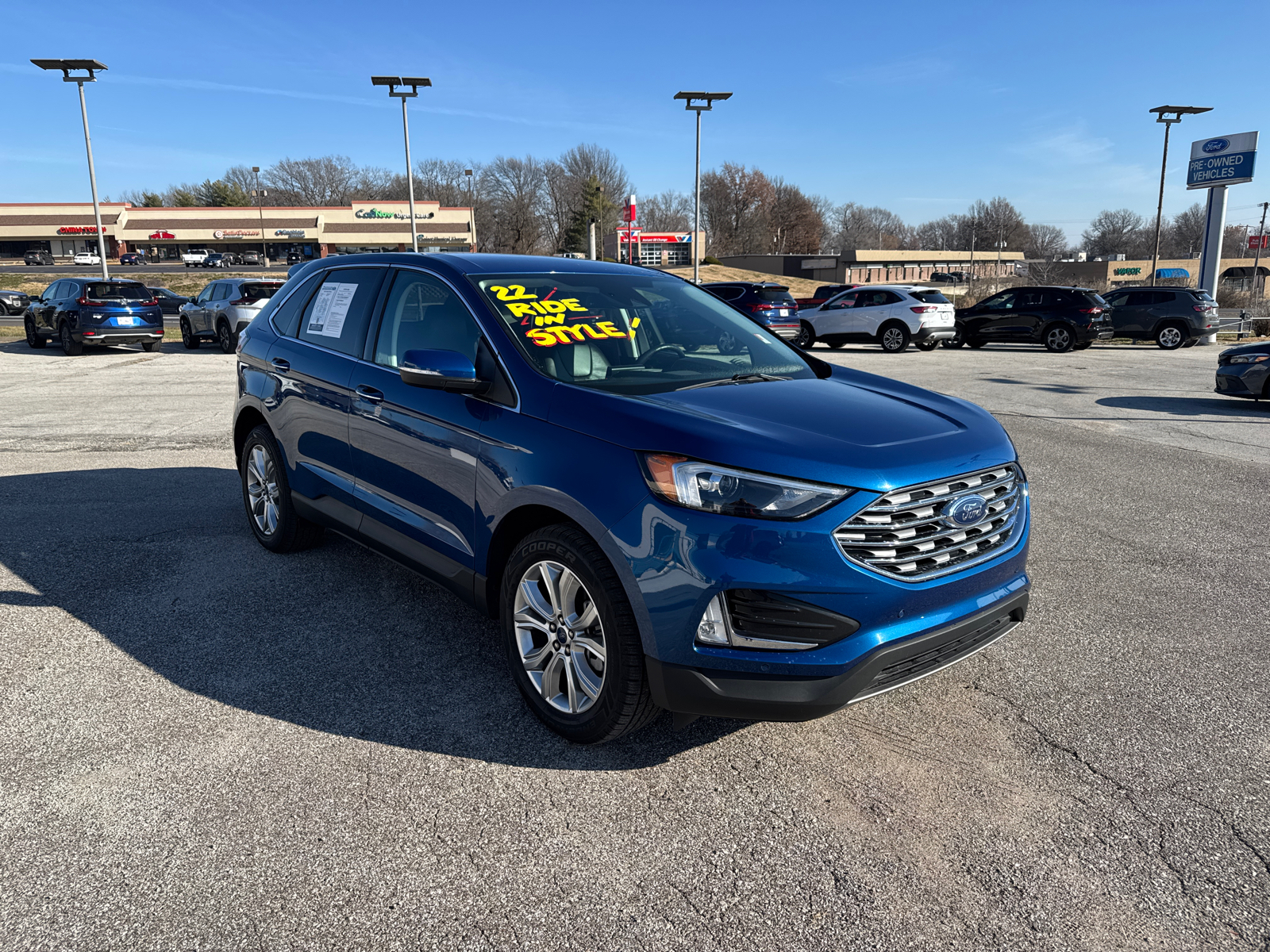 2022 Ford Edge Titanium 1