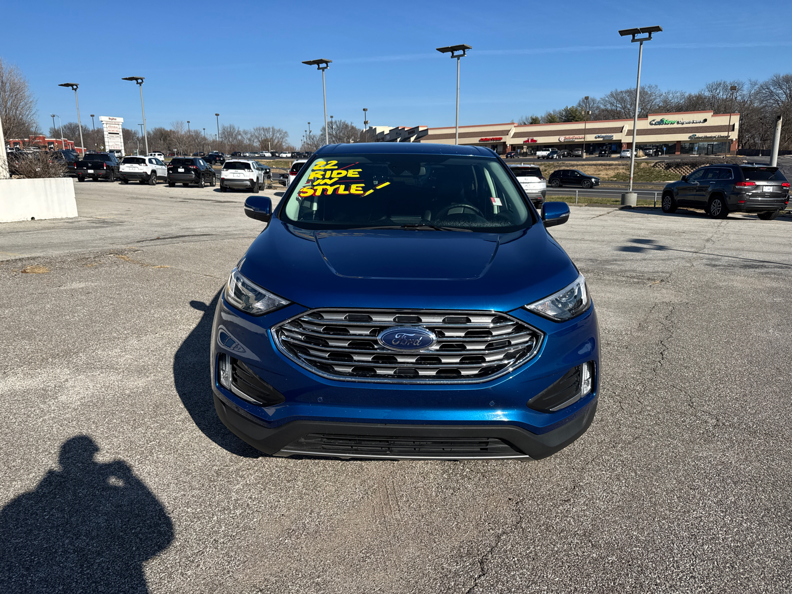 2022 Ford Edge Titanium 2