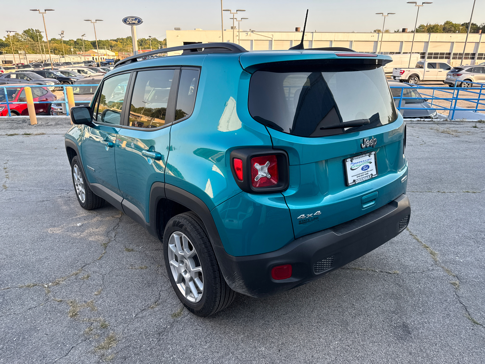 2022 Jeep Renegade Latitude 27