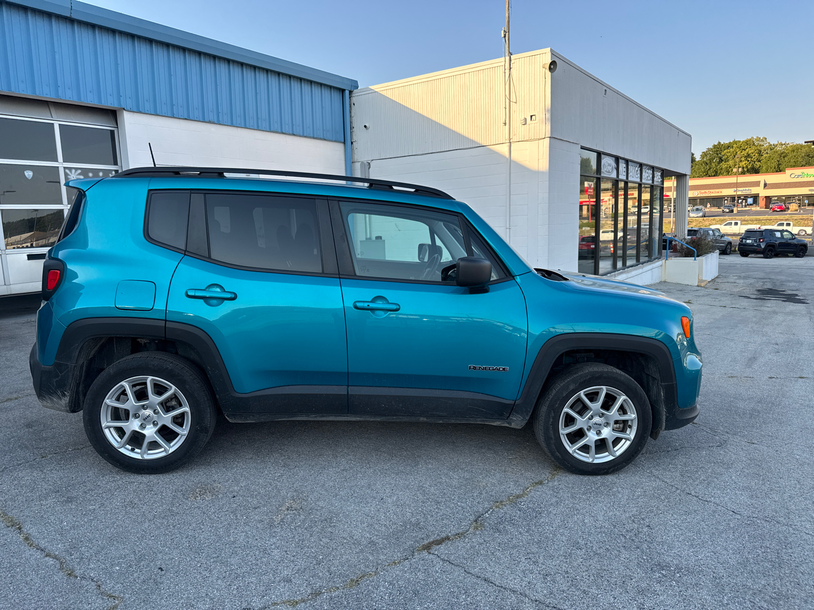 2022 Jeep Renegade Latitude 30