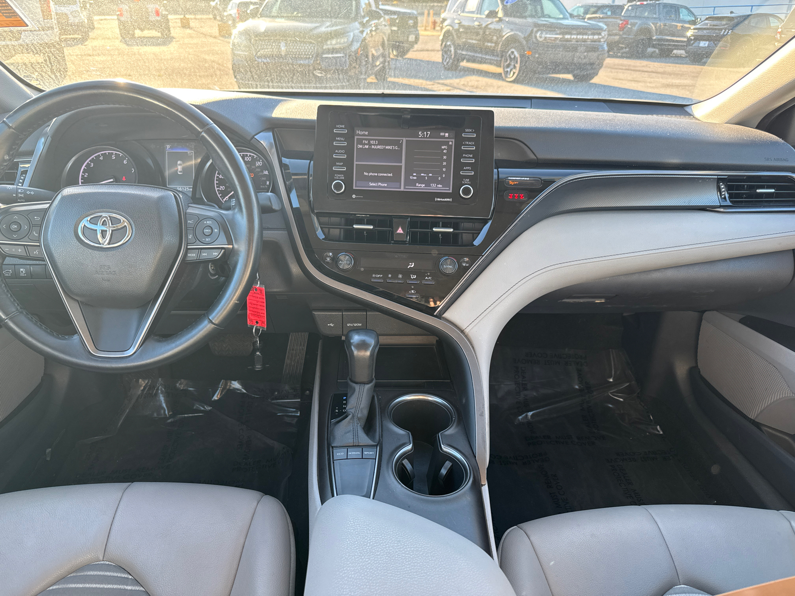 2022 Toyota Camry SE 23