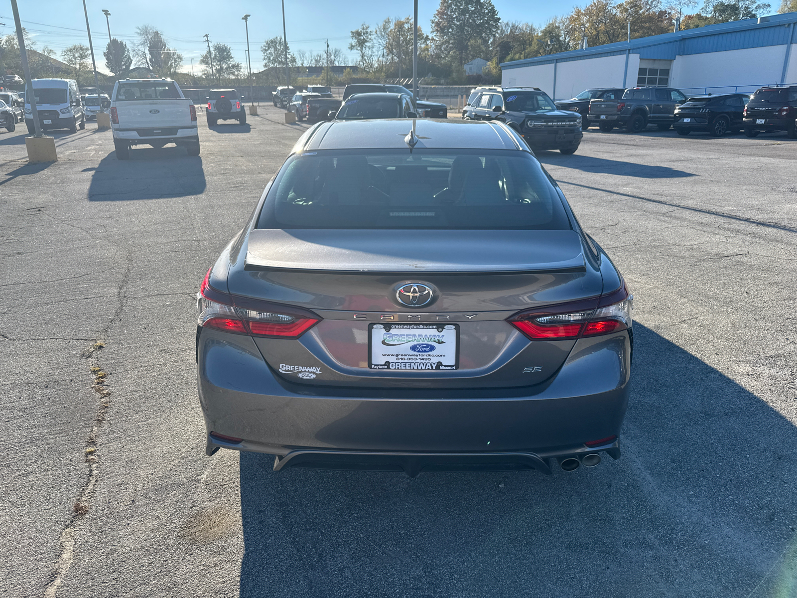 2022 Toyota Camry SE 27