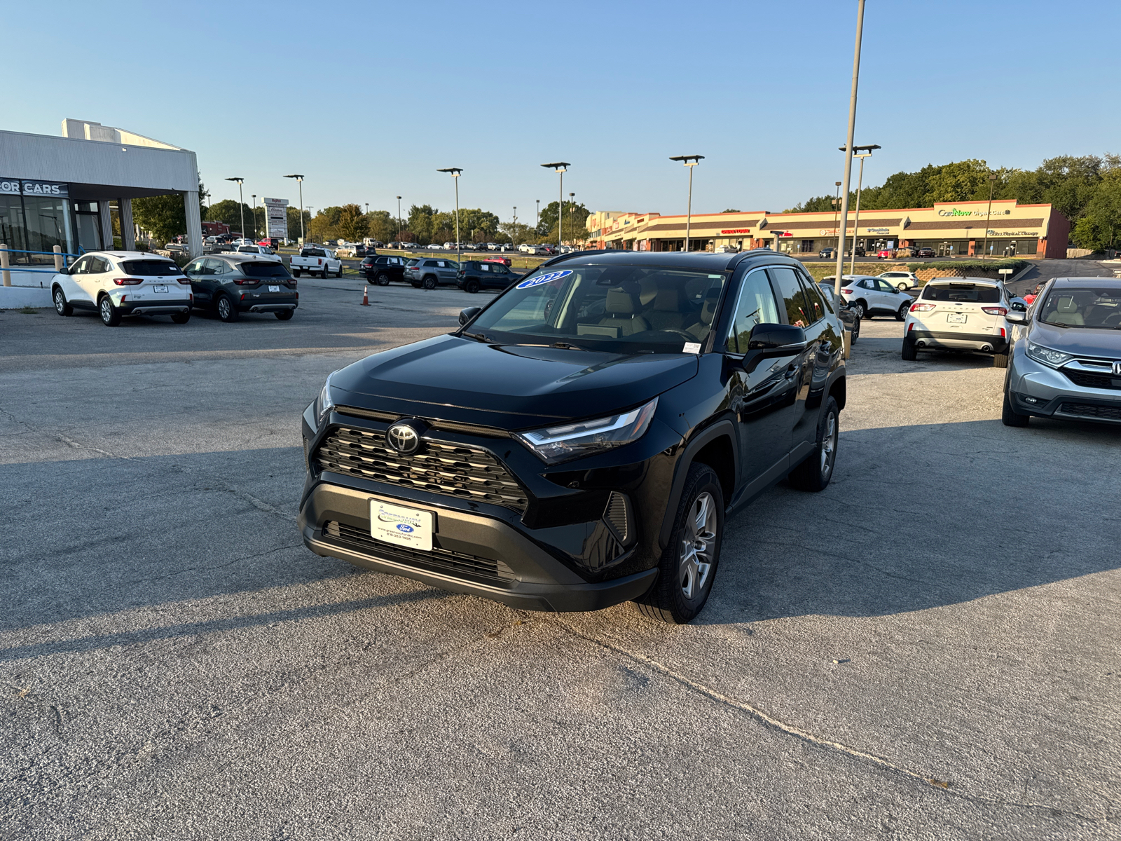 2022 Toyota RAV4 XLE 3