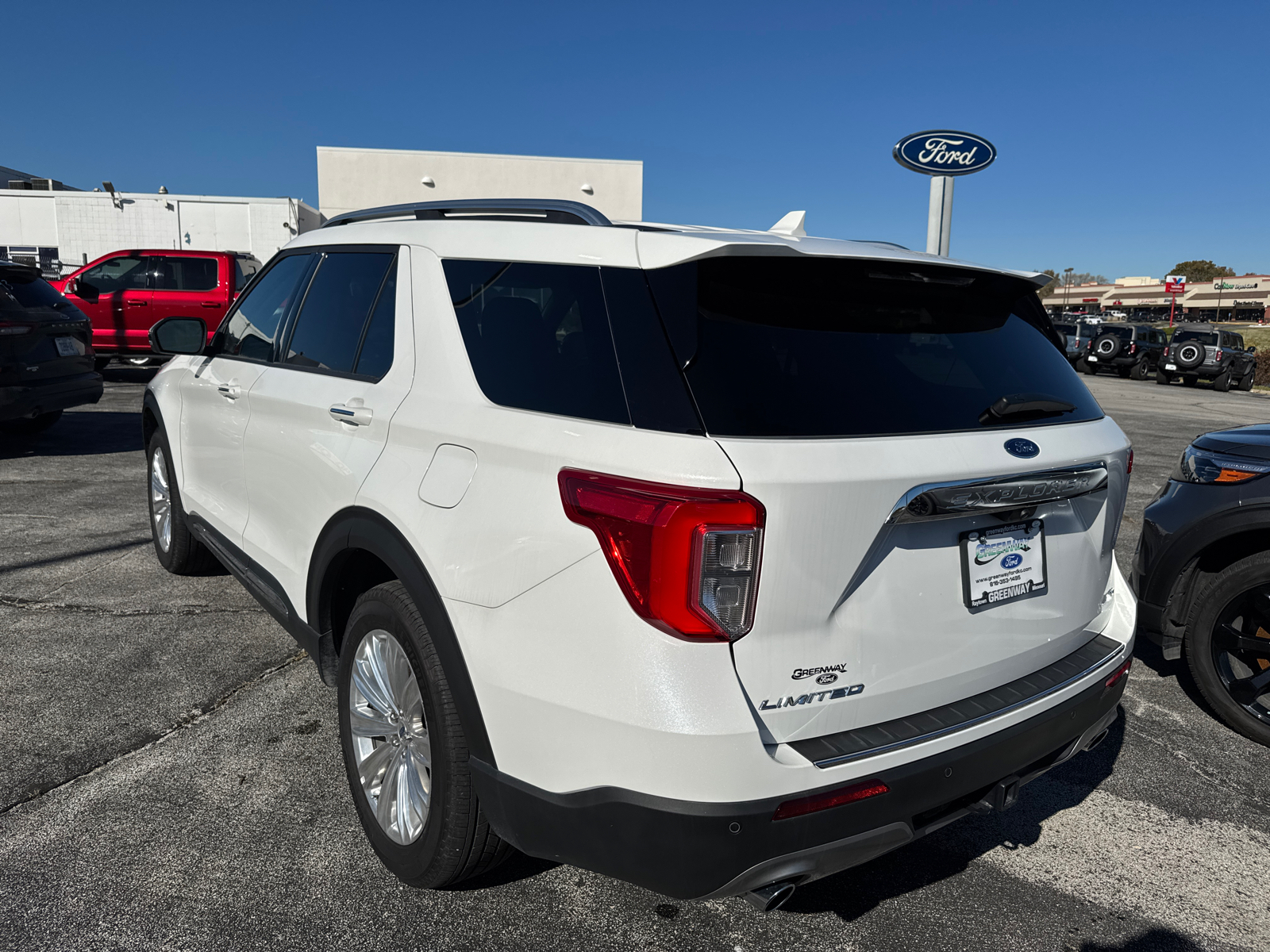 2023 Ford Explorer Limited 30