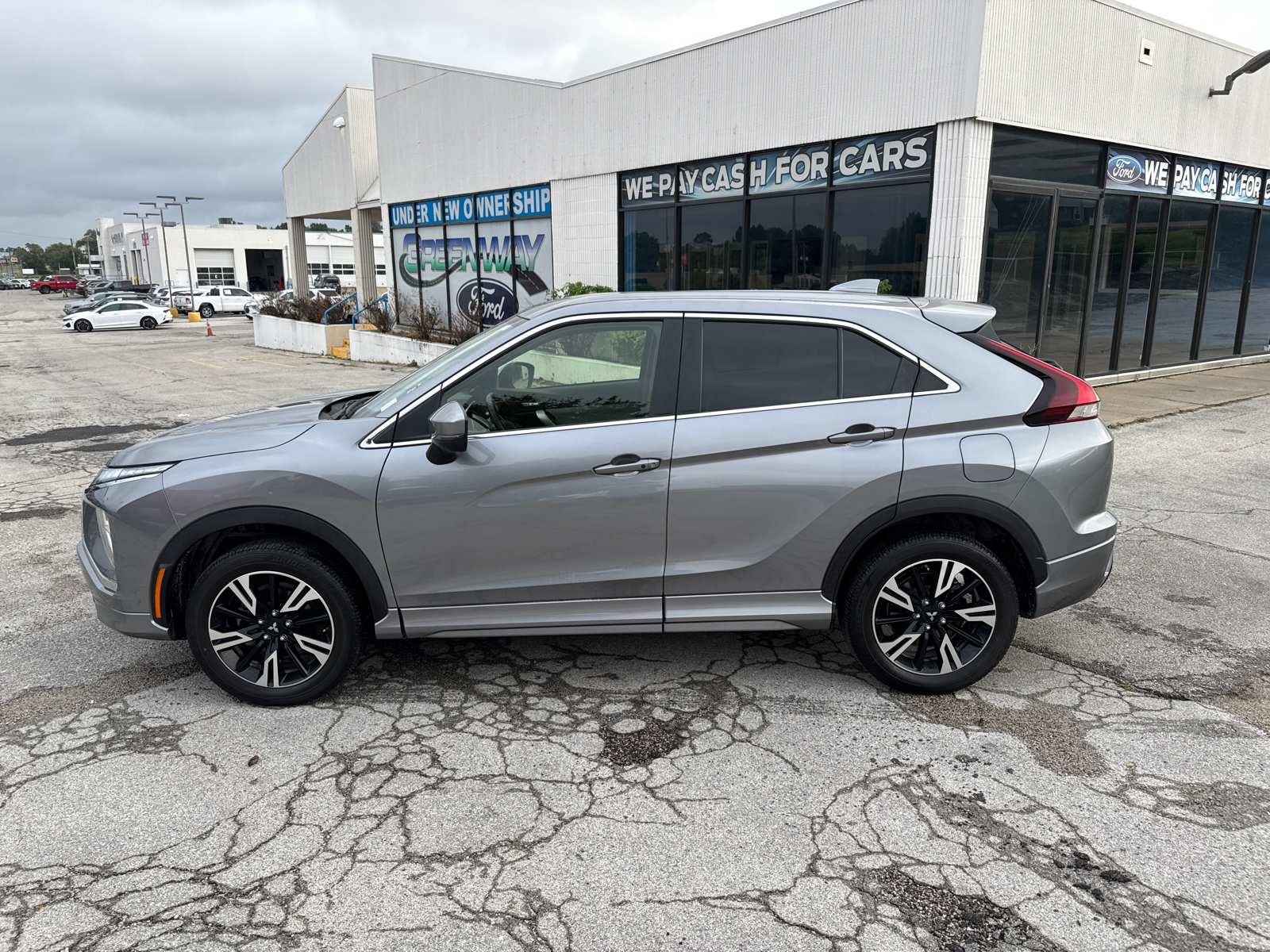 2023 Mitsubishi Eclipse Cross SEL 4