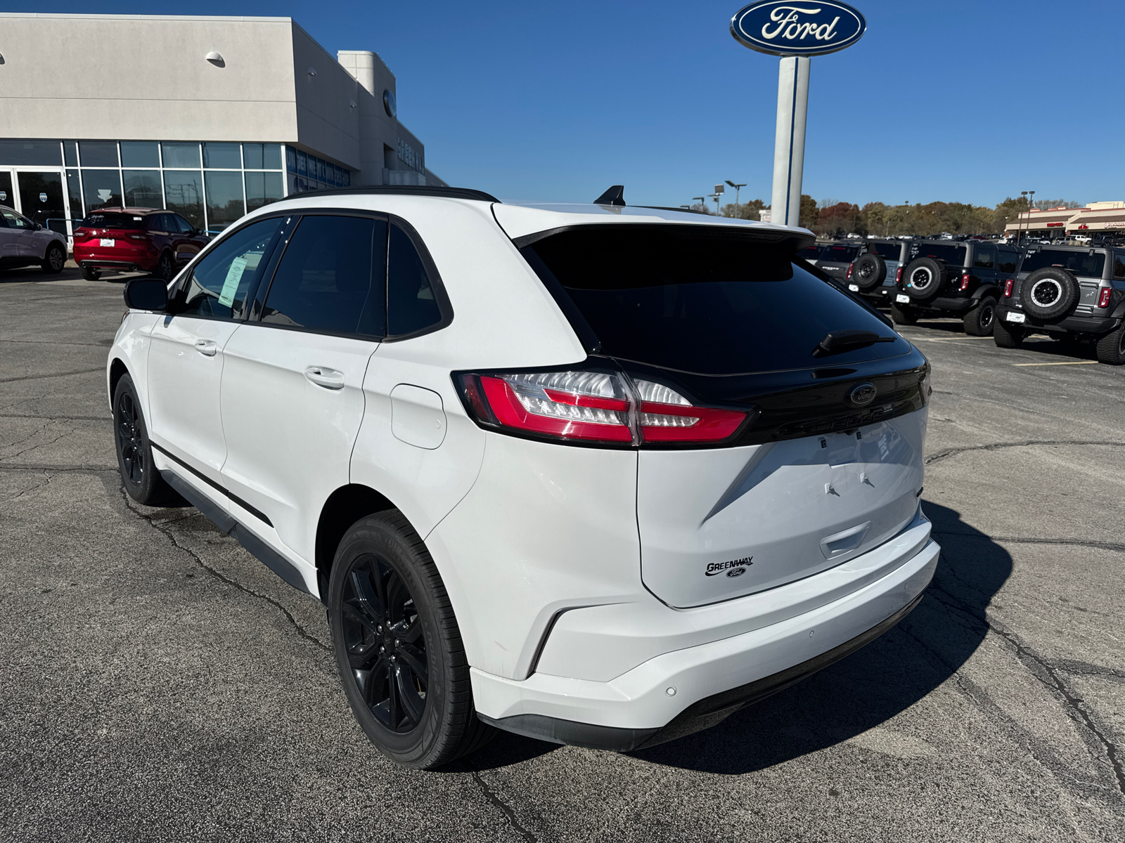 2024 Ford Edge SE 26