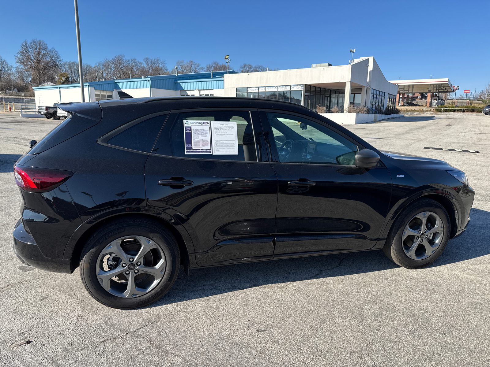 2024 Ford Escape ST-Line 30