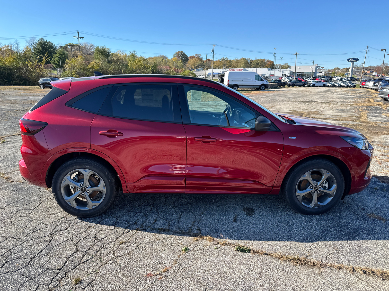 2024 Ford Escape ST-Line 30