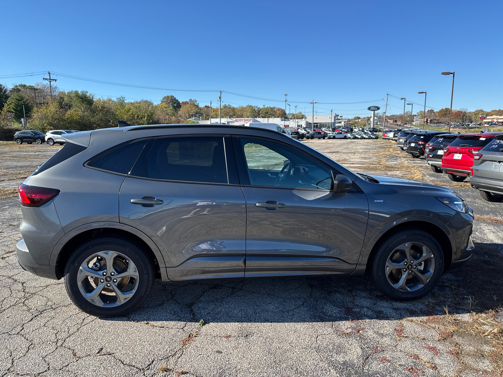 2024 Ford Escape ST-Line 30