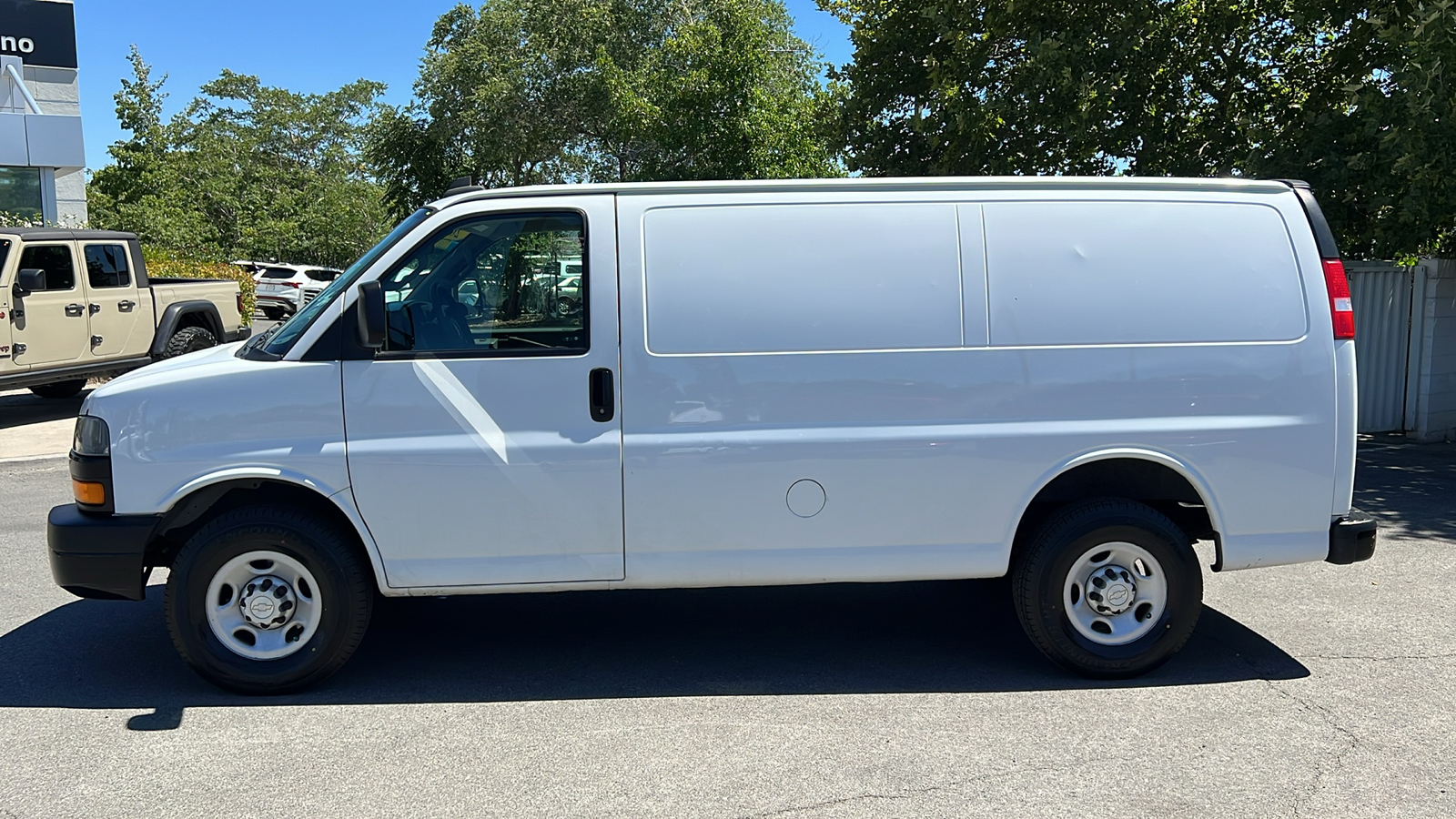 2018 Chevrolet Express Cargo Van 2500 6