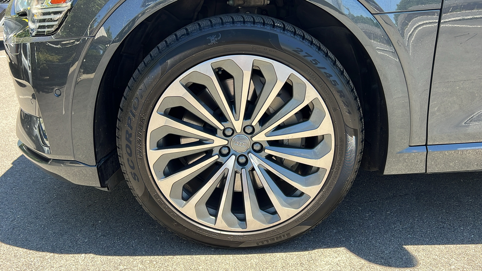 2019 Audi e-tron Prestige 10