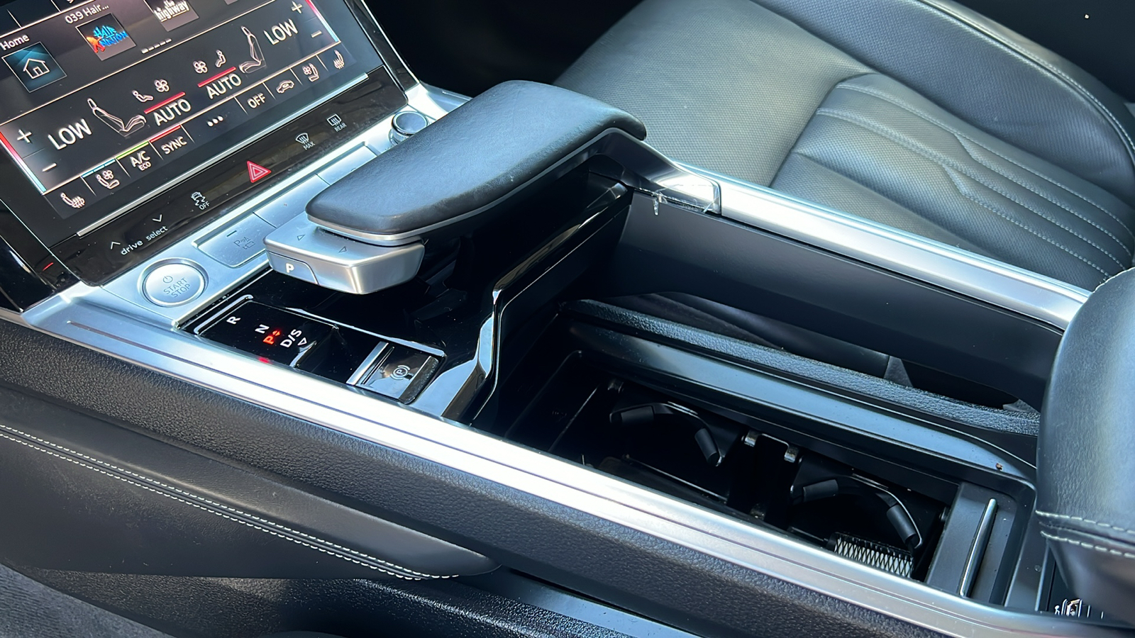 2019 Audi e-tron Prestige 22