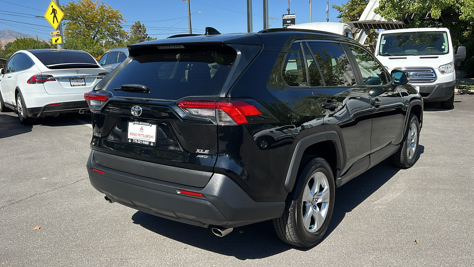 2020 Toyota RAV4 XLE 3