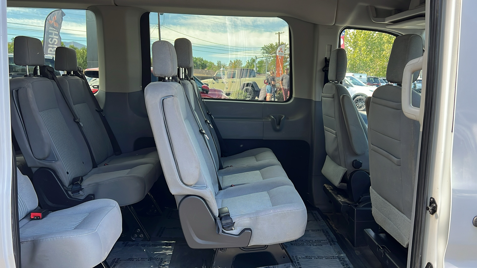 2018 Ford Transit Passenger Wagon 350 XLT 12