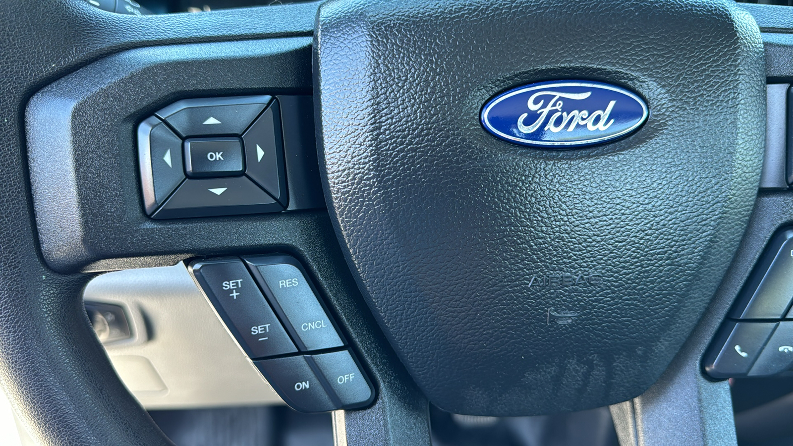2018 Ford F-150 XL 23