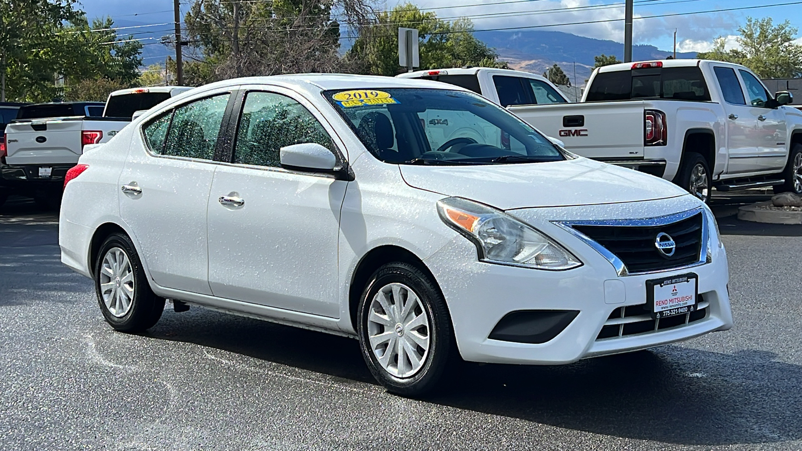 2019 Nissan Versa Sedan SV 1