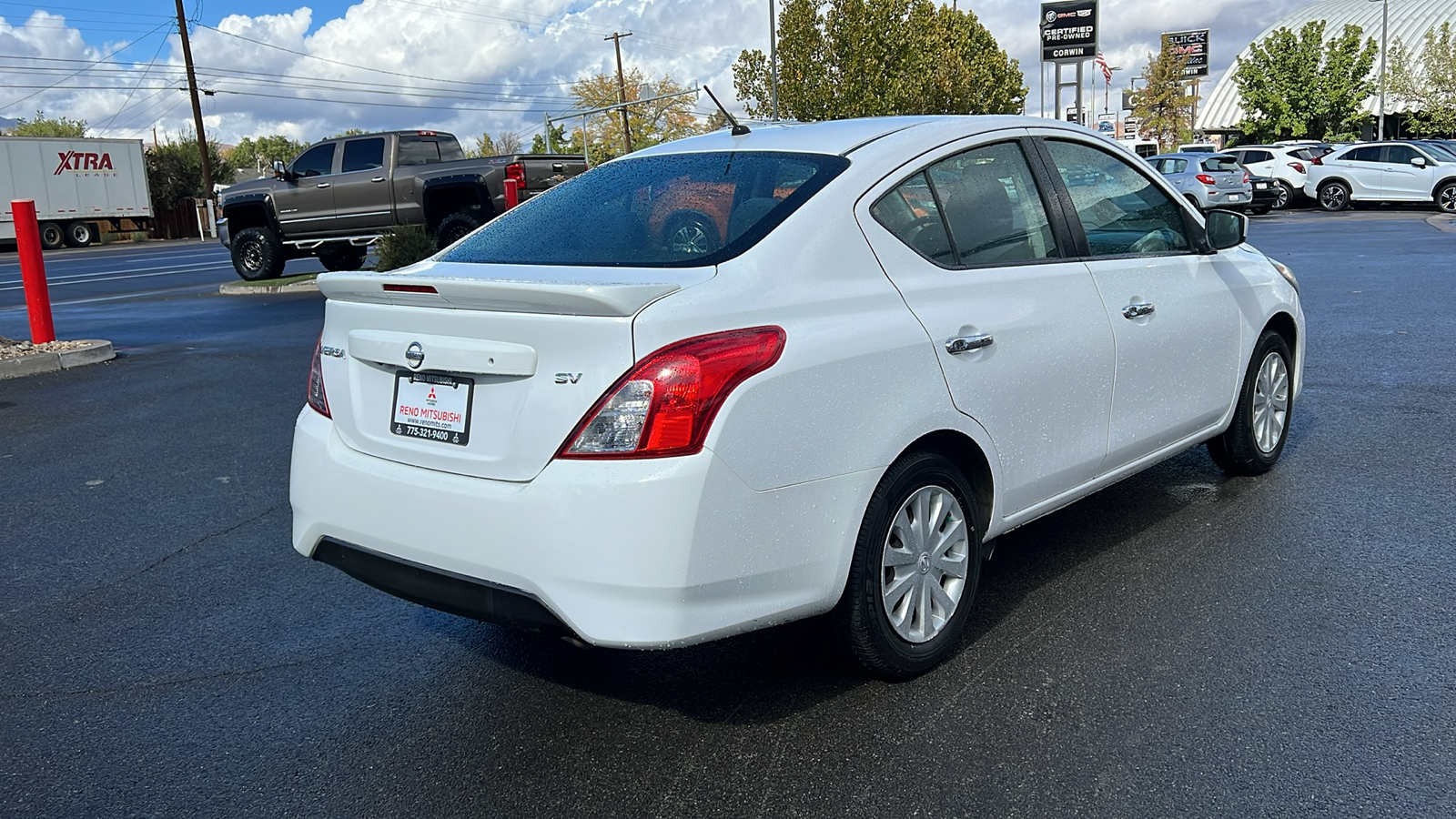 2019 Nissan Versa Sedan SV 3