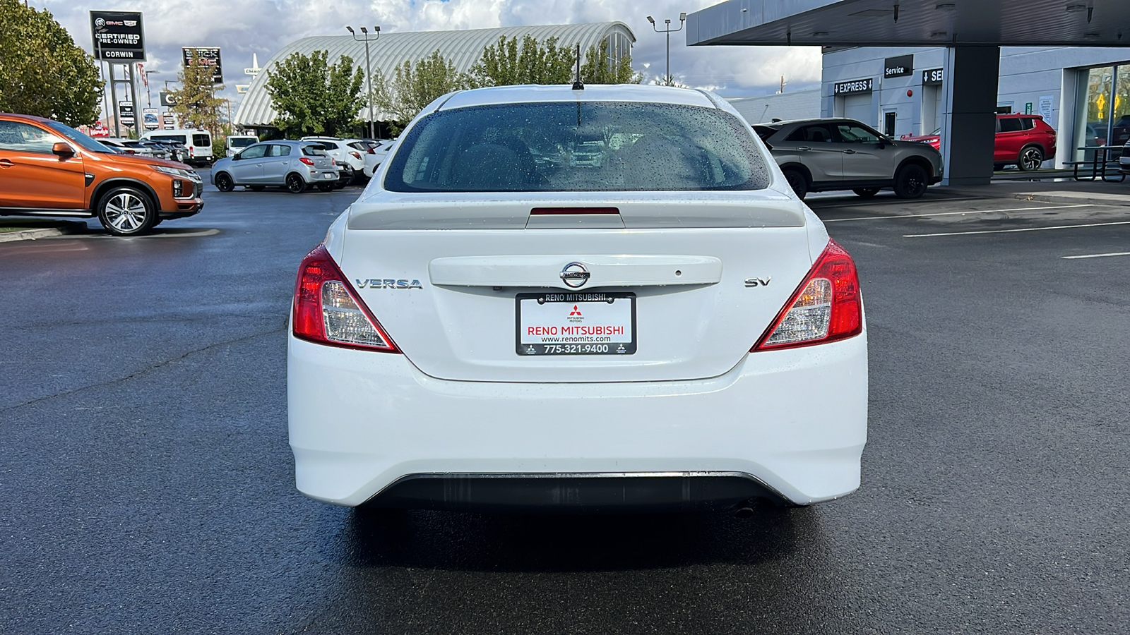 2019 Nissan Versa Sedan SV 4