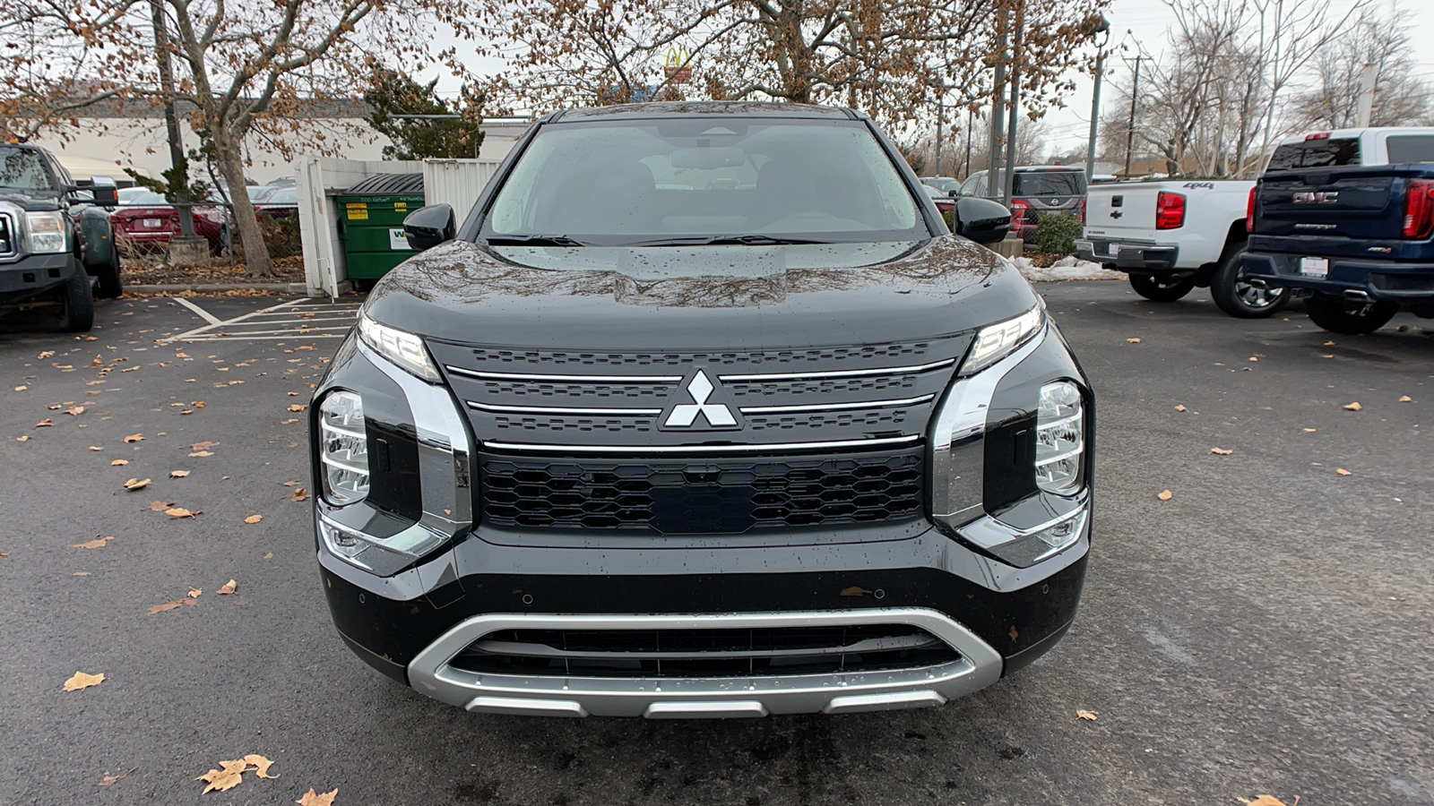 2023 Mitsubishi Outlander PHEV SE 8