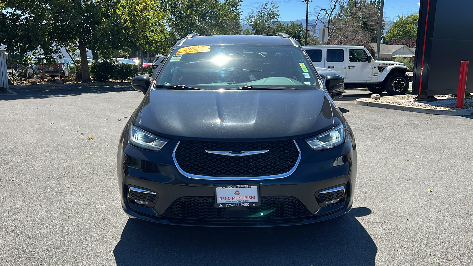 2022 Chrysler Pacifica Touring L 8