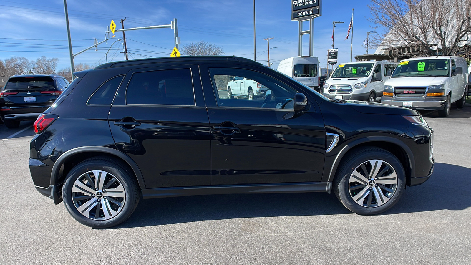 2024 Mitsubishi Outlander Sport SEL 2