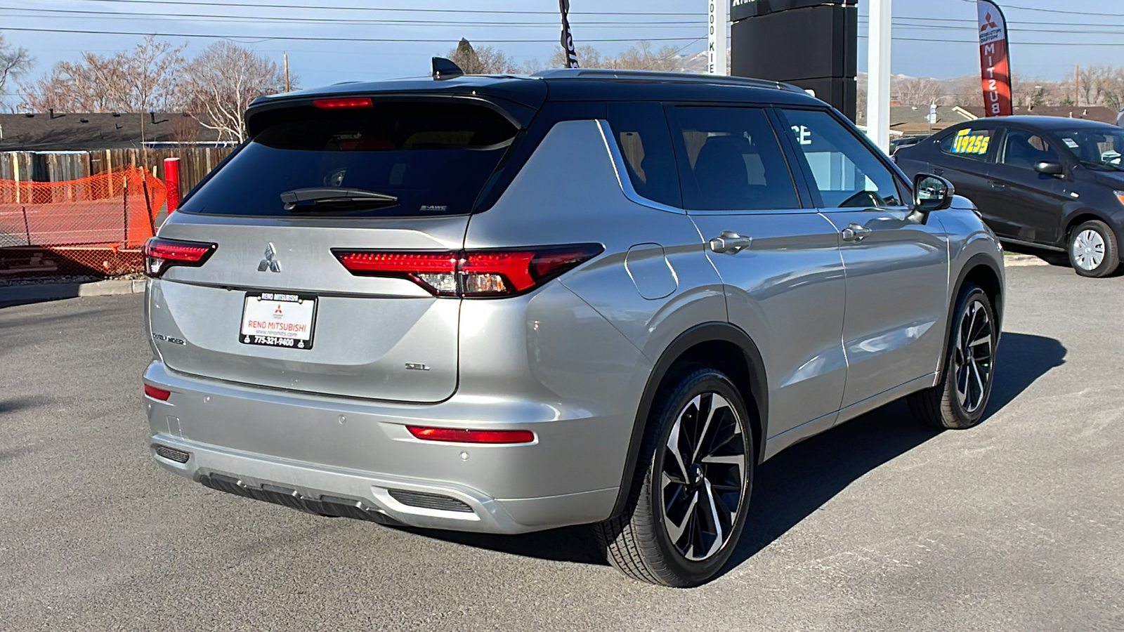 2024 Mitsubishi Outlander SEL 3