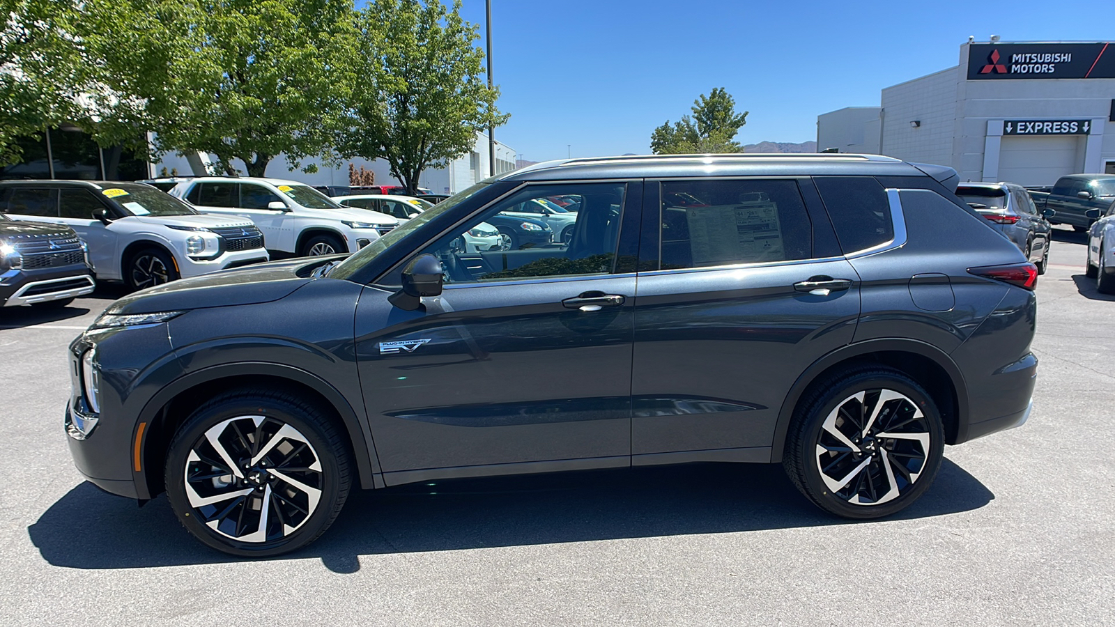 2024 Mitsubishi Outlander Plug-In Hybrid SEL 6