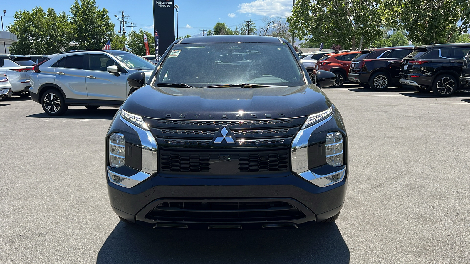 2024 Mitsubishi Outlander SE Black Edition 8