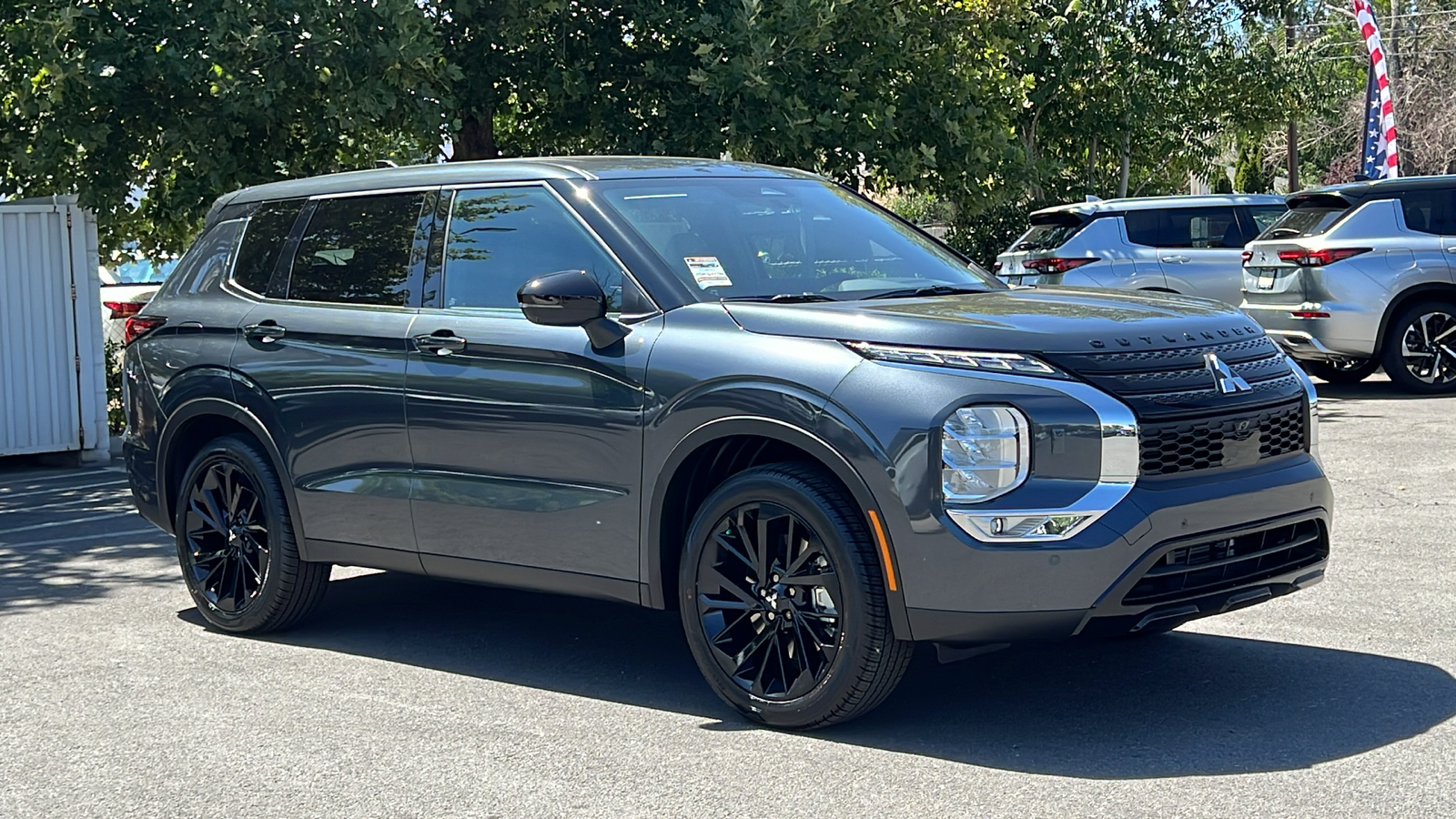 2024 Mitsubishi Outlander SE Black Edition 1