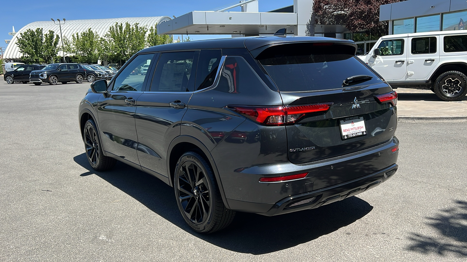 2024 Mitsubishi Outlander SE Black Edition 5